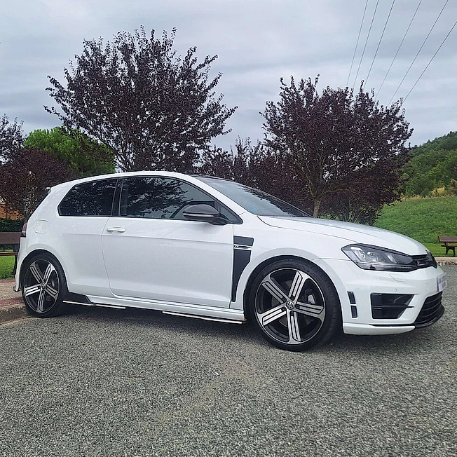 Volkswagen Golf R 2.0TFSI