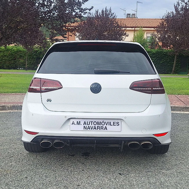 Volkswagen Golf R 2.0TFSI