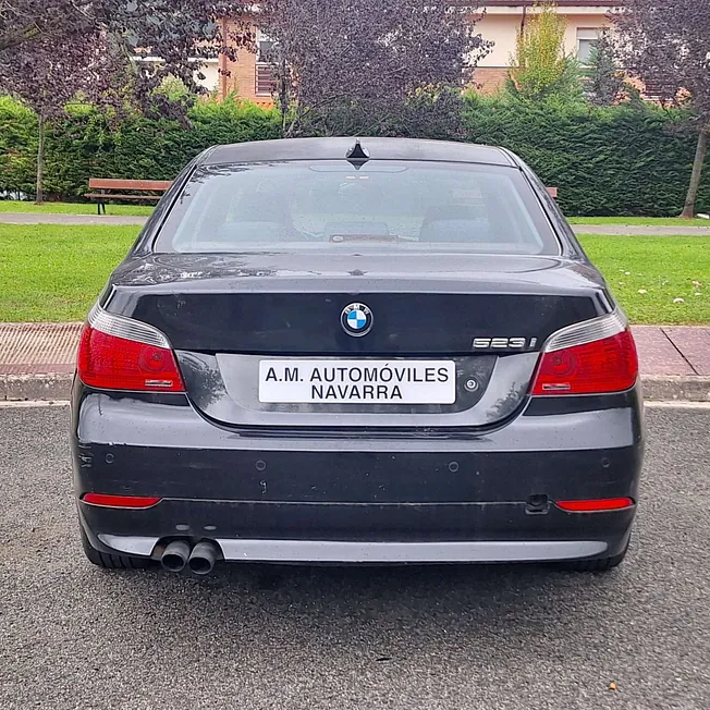 BMW 523I 2.5I