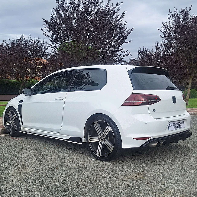 Volkswagen Golf R 2.0TFSI