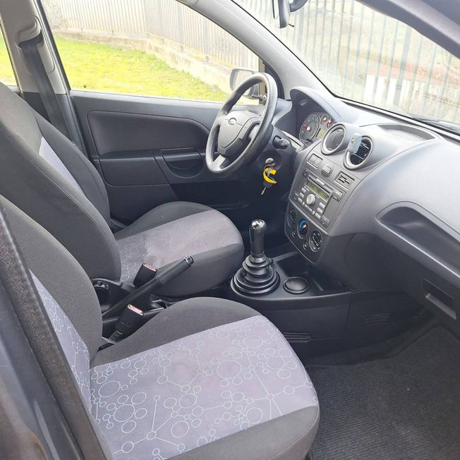 Ford Fiesta 1.3I 